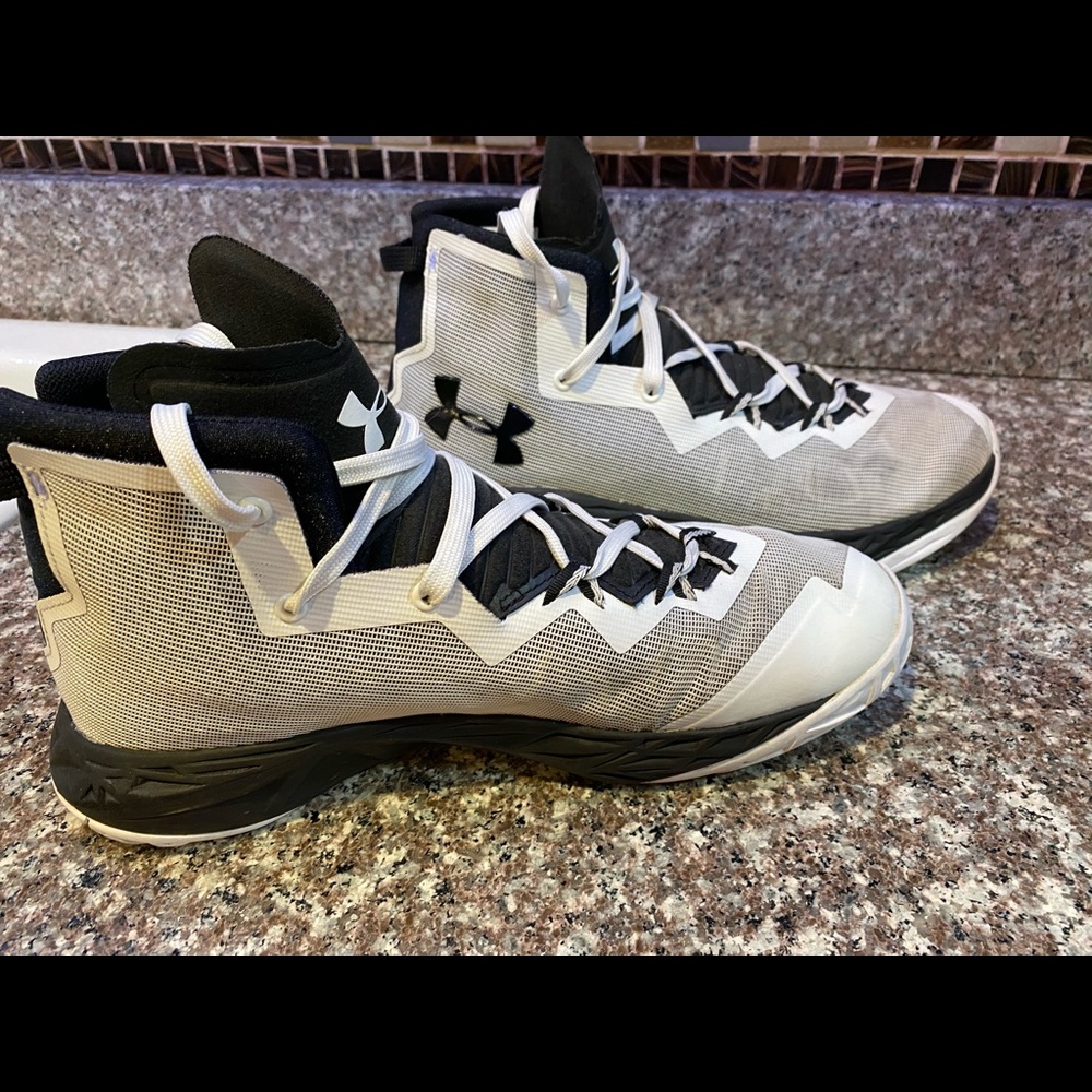 Sneakers Under Armour View 5